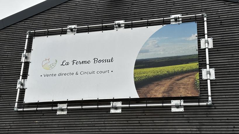 Le panneau d'accueil du magasin de la Ferme Bossut-Decuypere